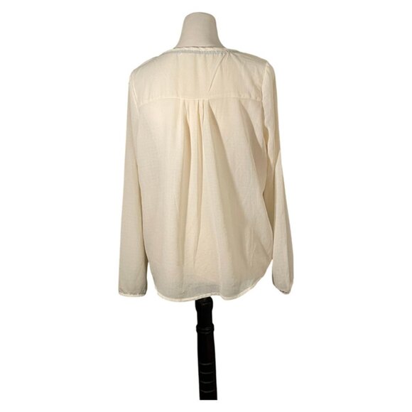 Creamy lace sheer top M - Picture 2 of 4